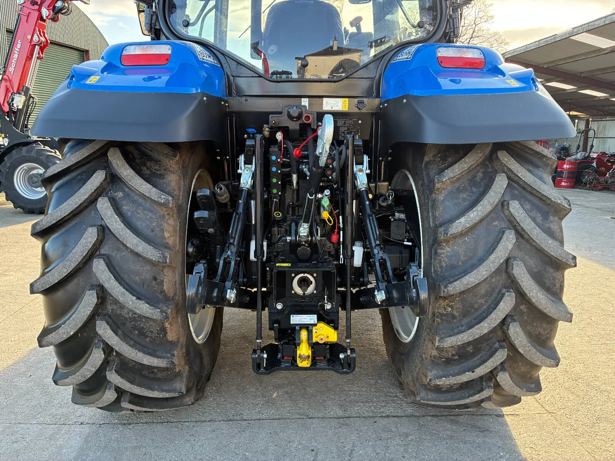 New Holland T6.180 - Image 2