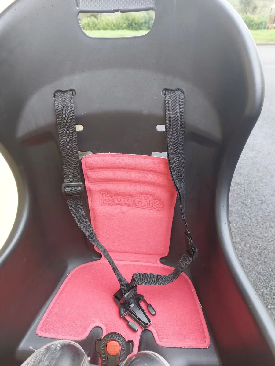 Child rear bike seat - Image 1
