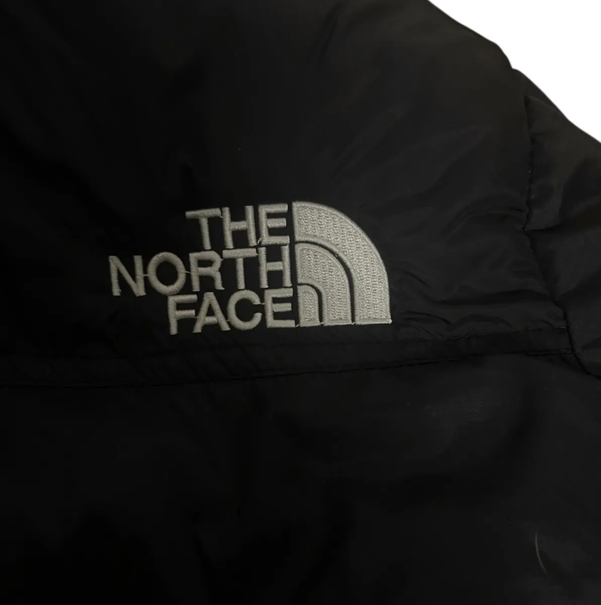 The North Face Black Puffer Jacket Men’s Medium - Image 4