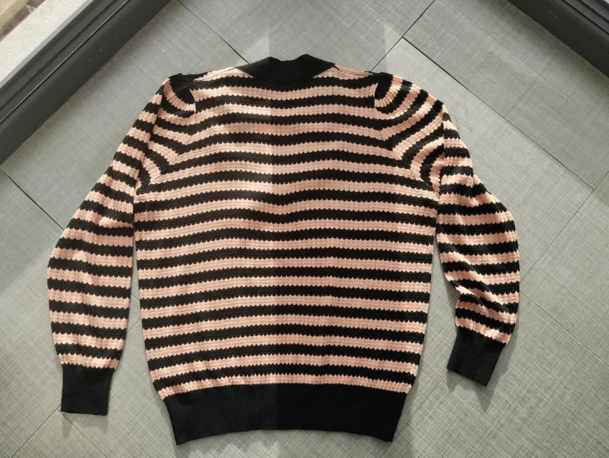New Gallery Light Knit Jumper, size large - Image 3