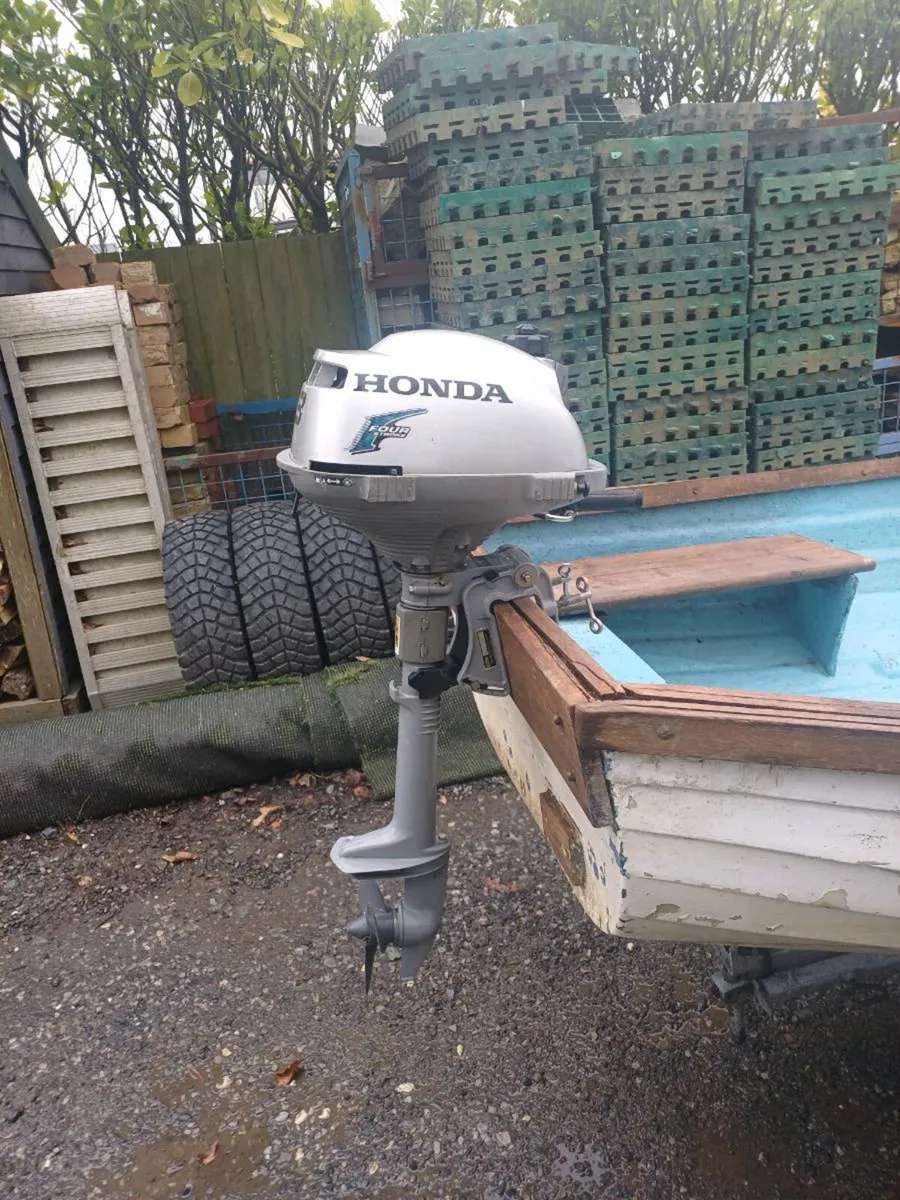 12 foot fiberglass boat - Image 2