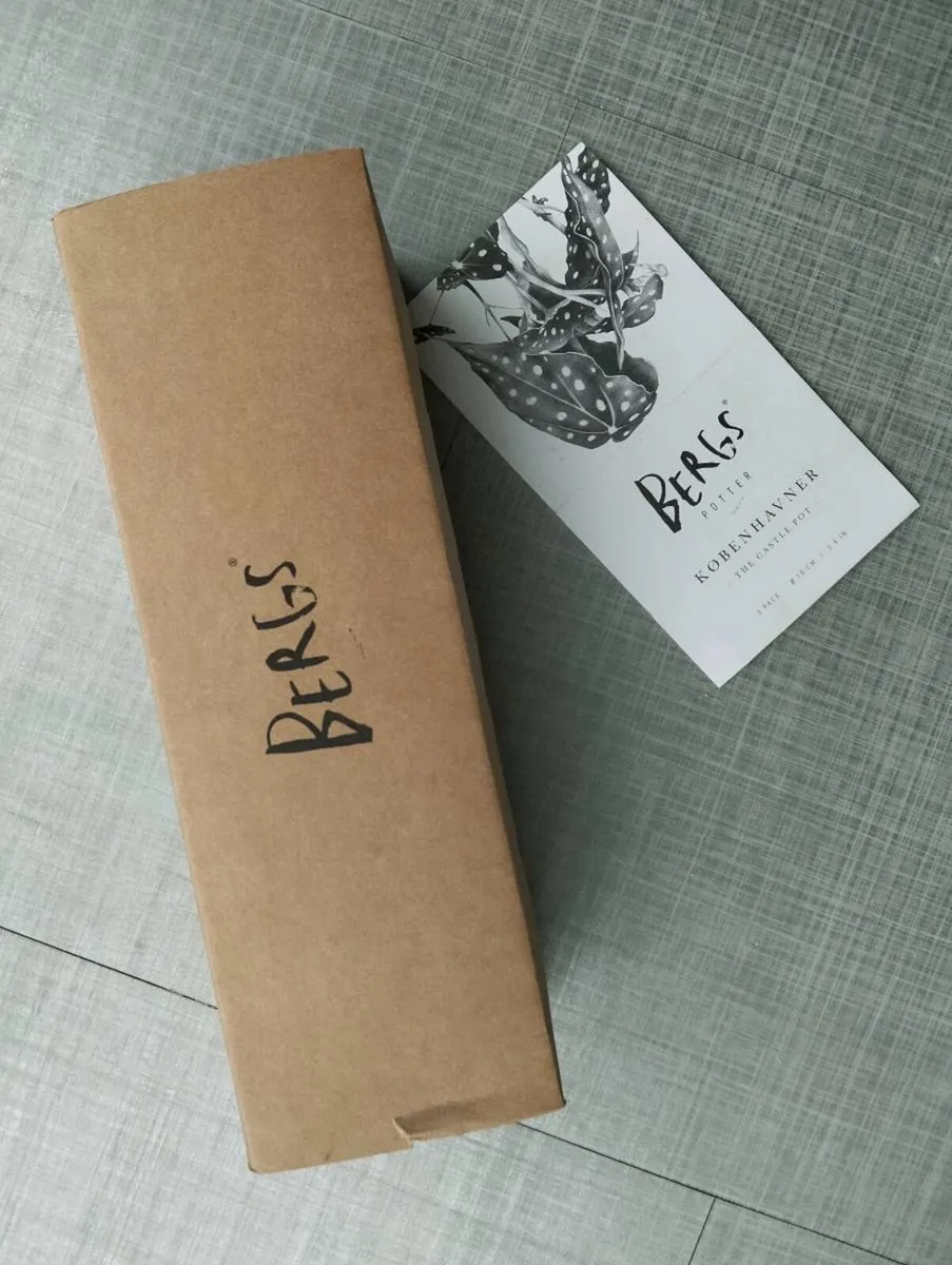 New Terracotta Plant Pot Set, 3 - Image 3