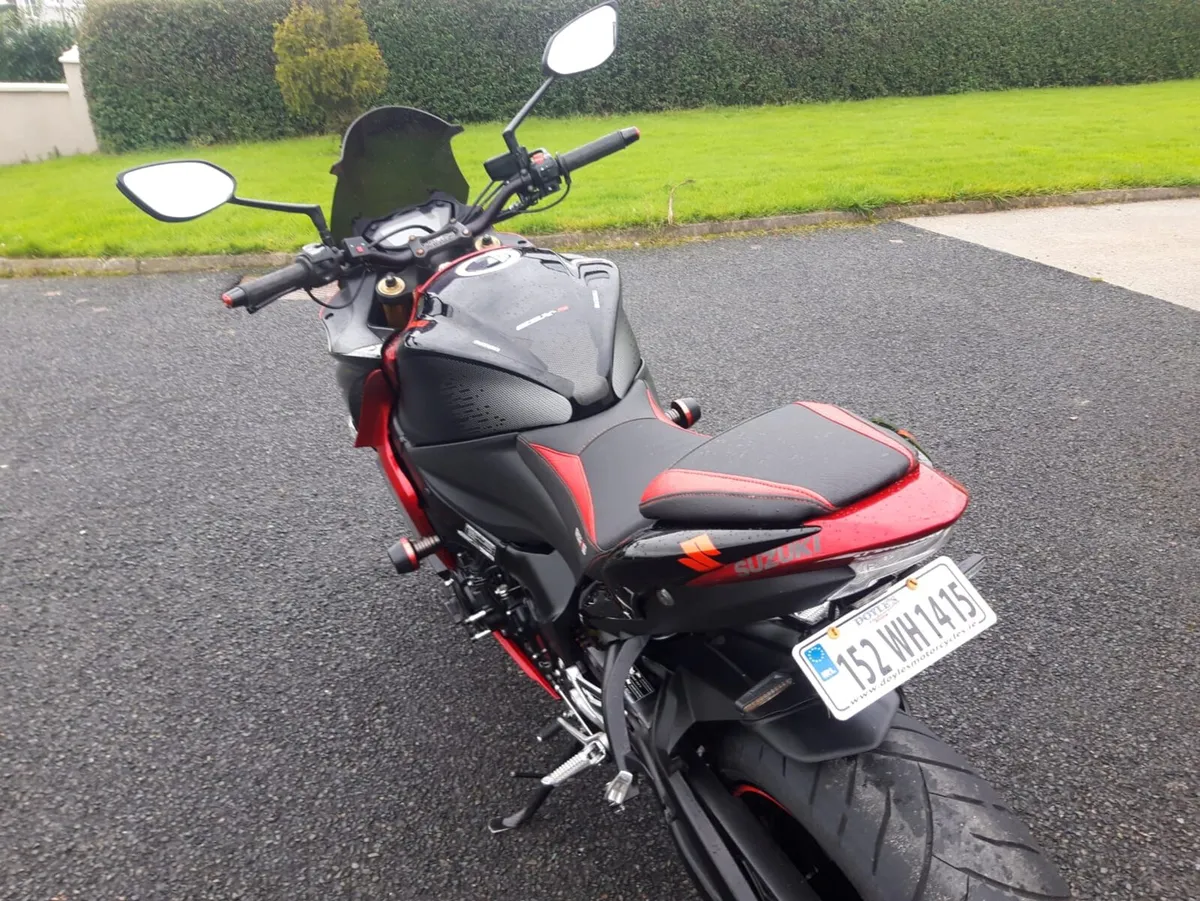 Suzuki GSXS 1000F - Image 4