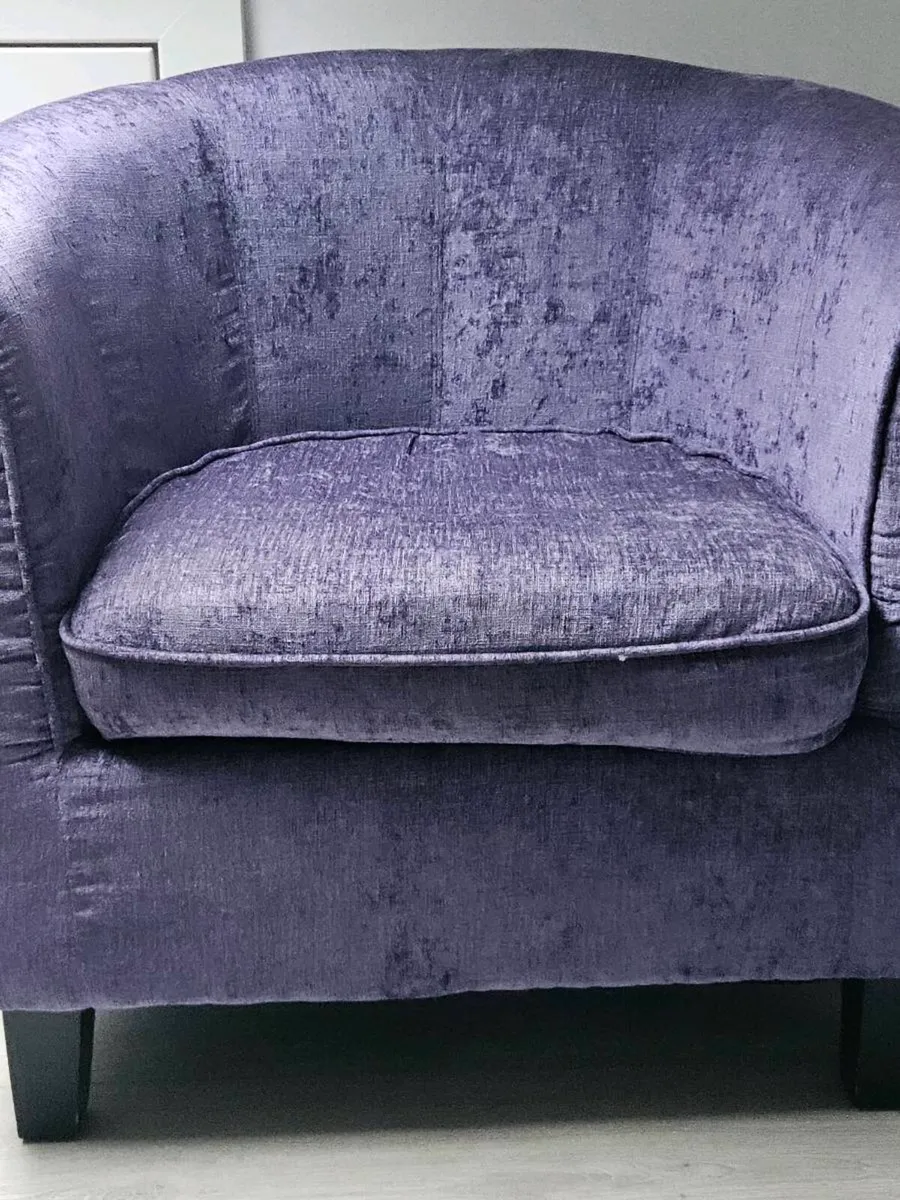 Couch bed Tub chair mirror drawers - Image 3