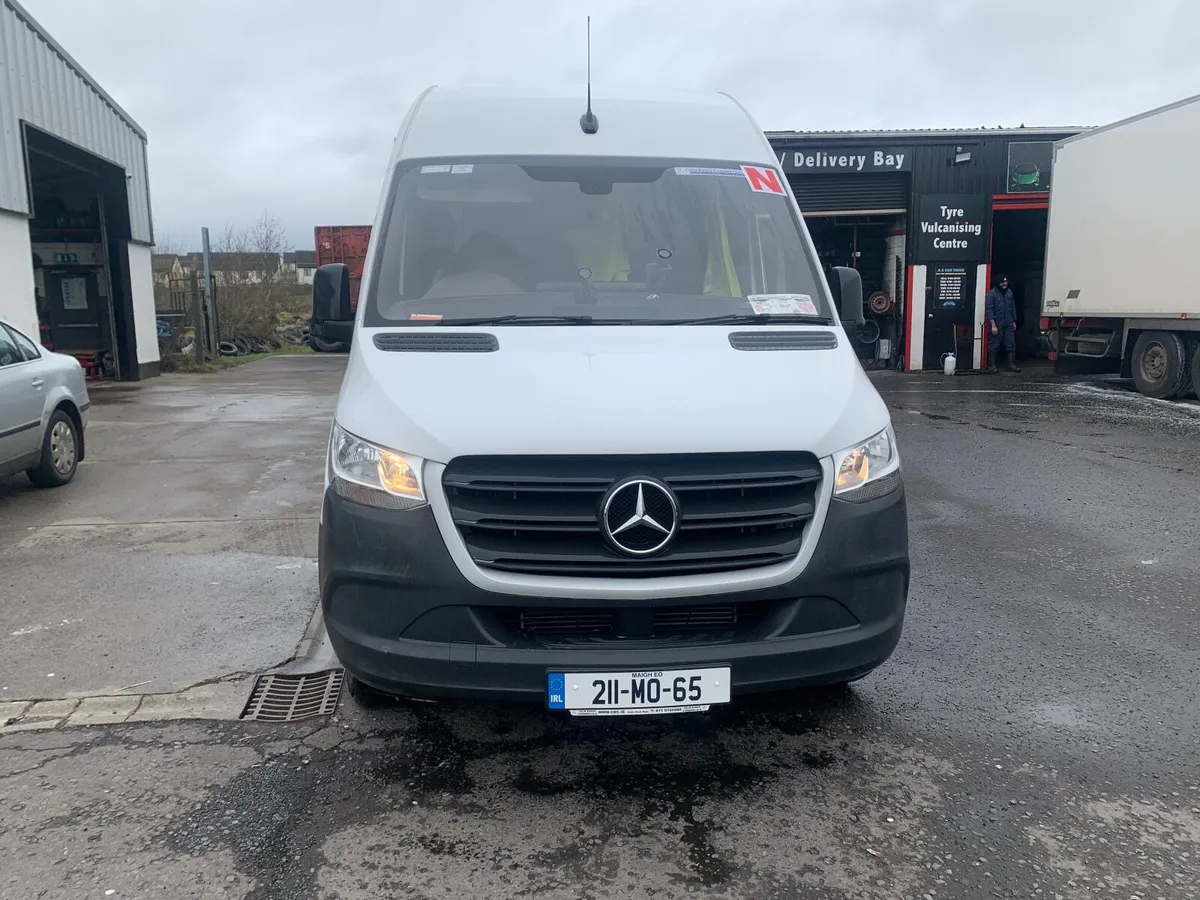 Mercedes-Benz Sprinter 2021 - Image 3