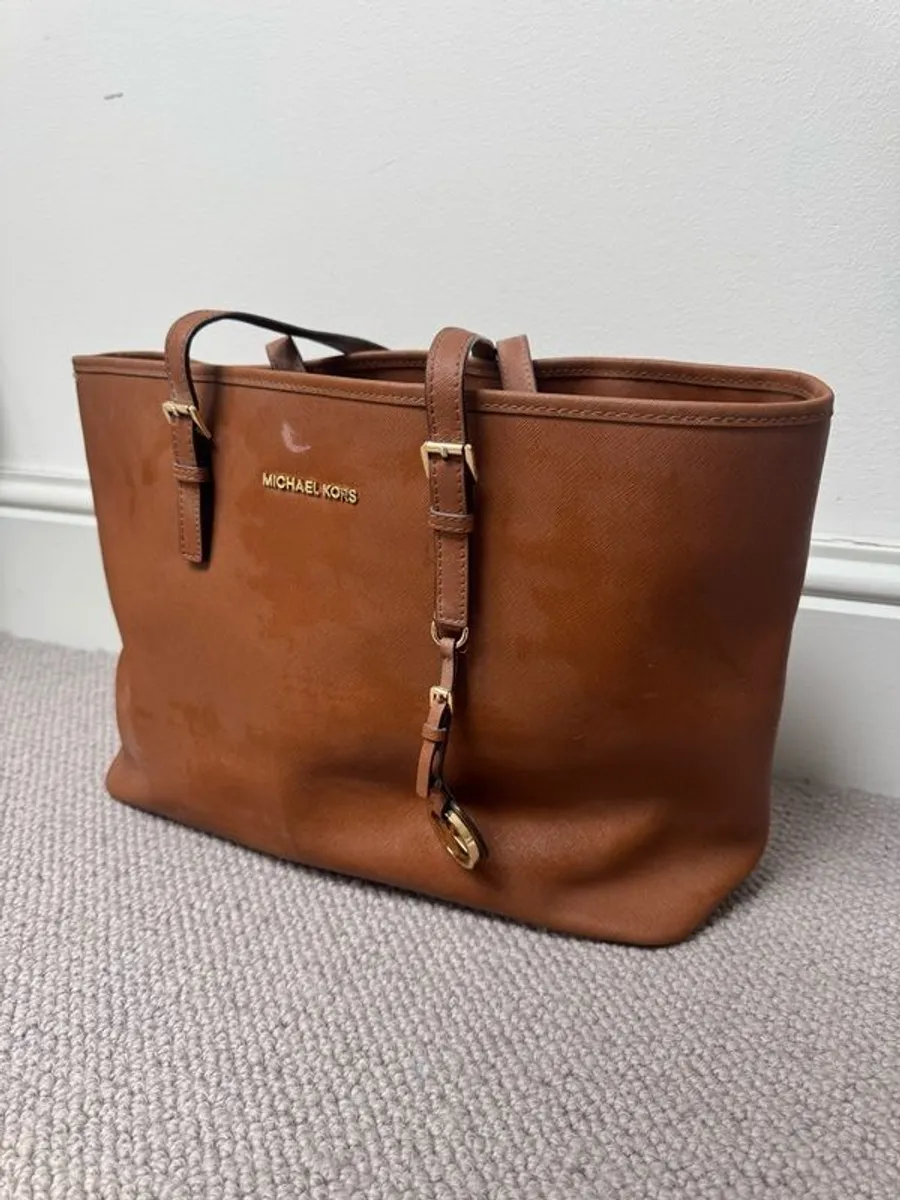 MICHAEL MICHAEL KORS Quinn Large Pebbled Leather Tote Bag - Image 2