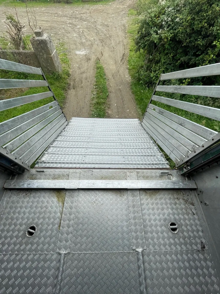 💥Volvo lorry for sale 💥 - Image 4