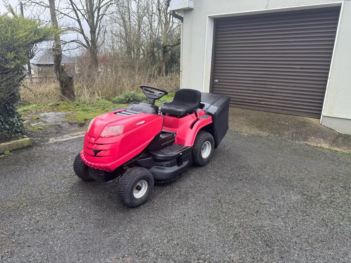 Ride on mower - Image 1