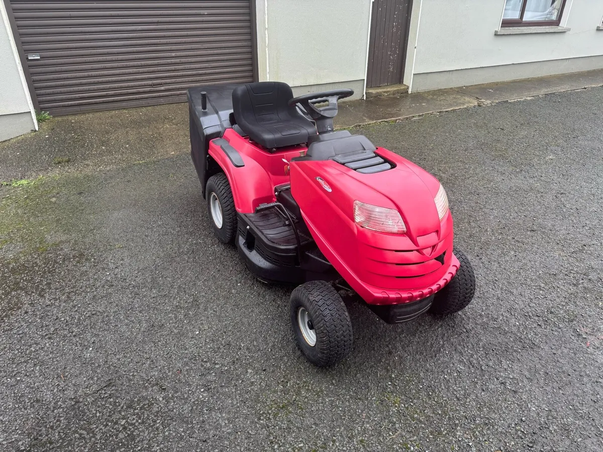 Ride on mower - Image 2