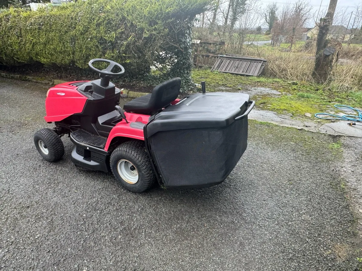 Ride on mower - Image 4