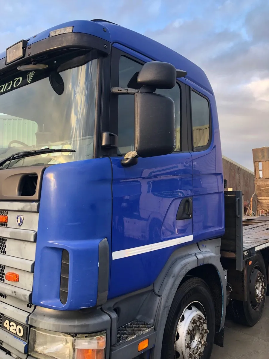 Scania 124 8x2 - Image 3