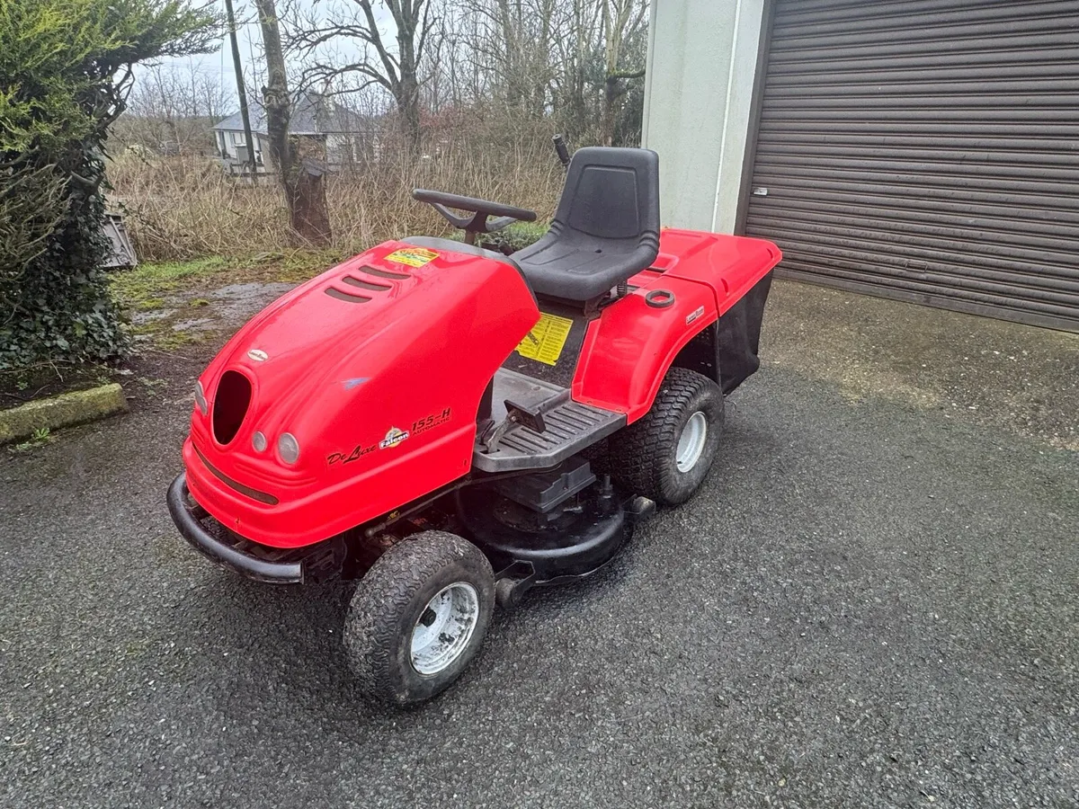 Ride on mower - Image 1