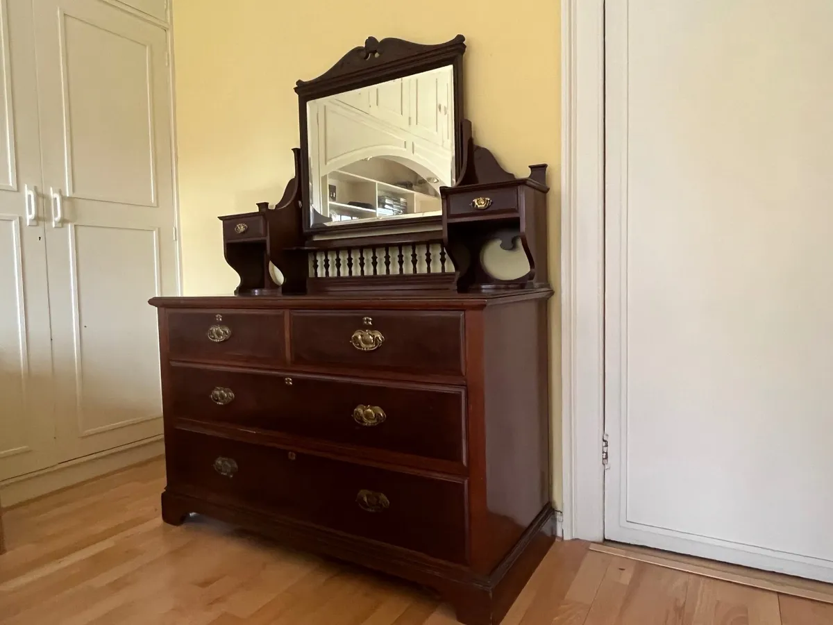 Dressing table with mirror - Image 2