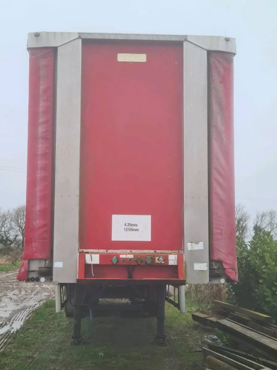 Refurbish or dry storage curtainsider - Image 3