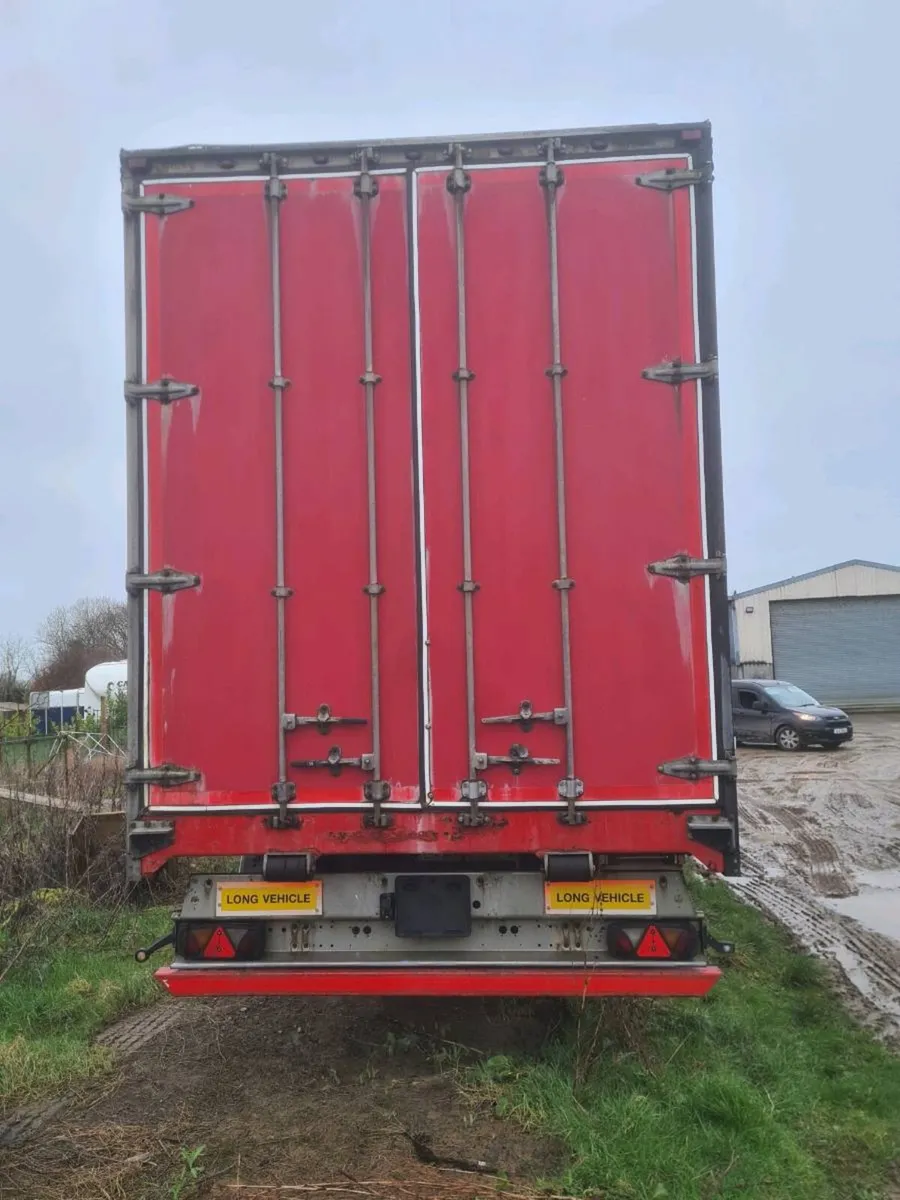 Refurbish or dry storage curtainsider - Image 4