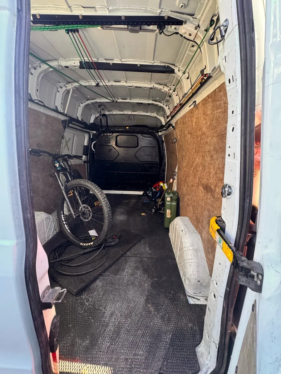 Ford transit custom- brand new engine - Image 3