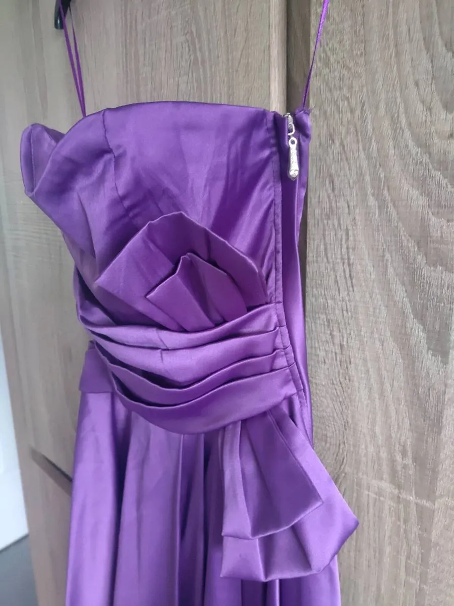 Purple dress fits Xs and s - Image 2
