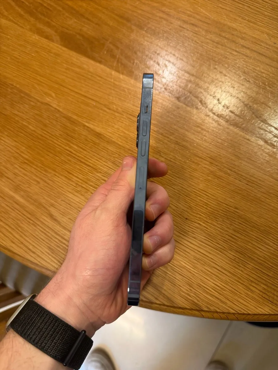 Unlocked Iphone13 pro max perfect - Image 4