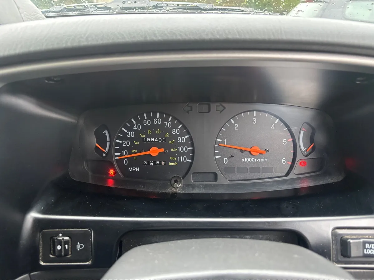 Mitsubishi L200 2005 - Image 2