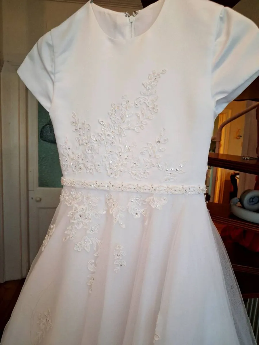 Communion dress - Image 3