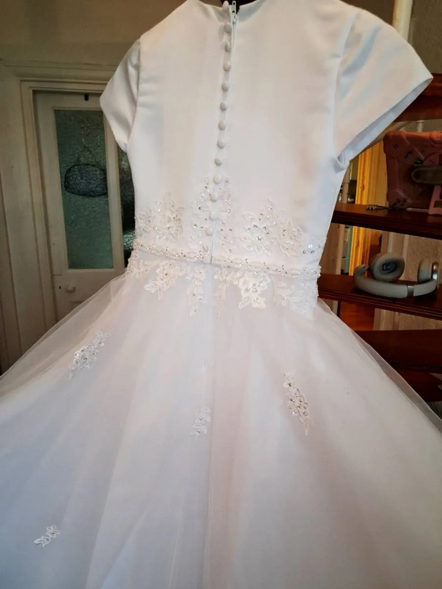 Communion dress - Image 4