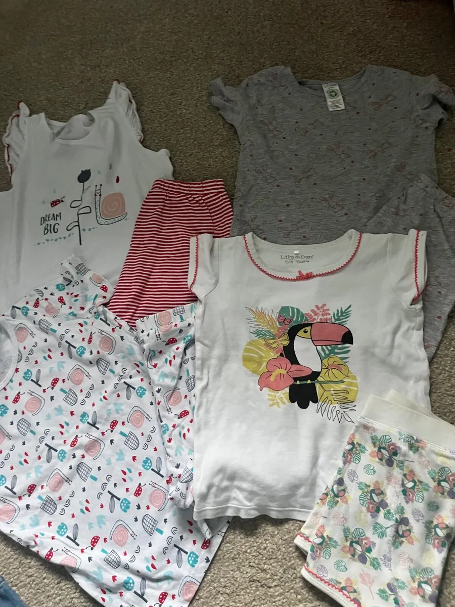 Girls short pj bundle 3-4 y - Image 1
