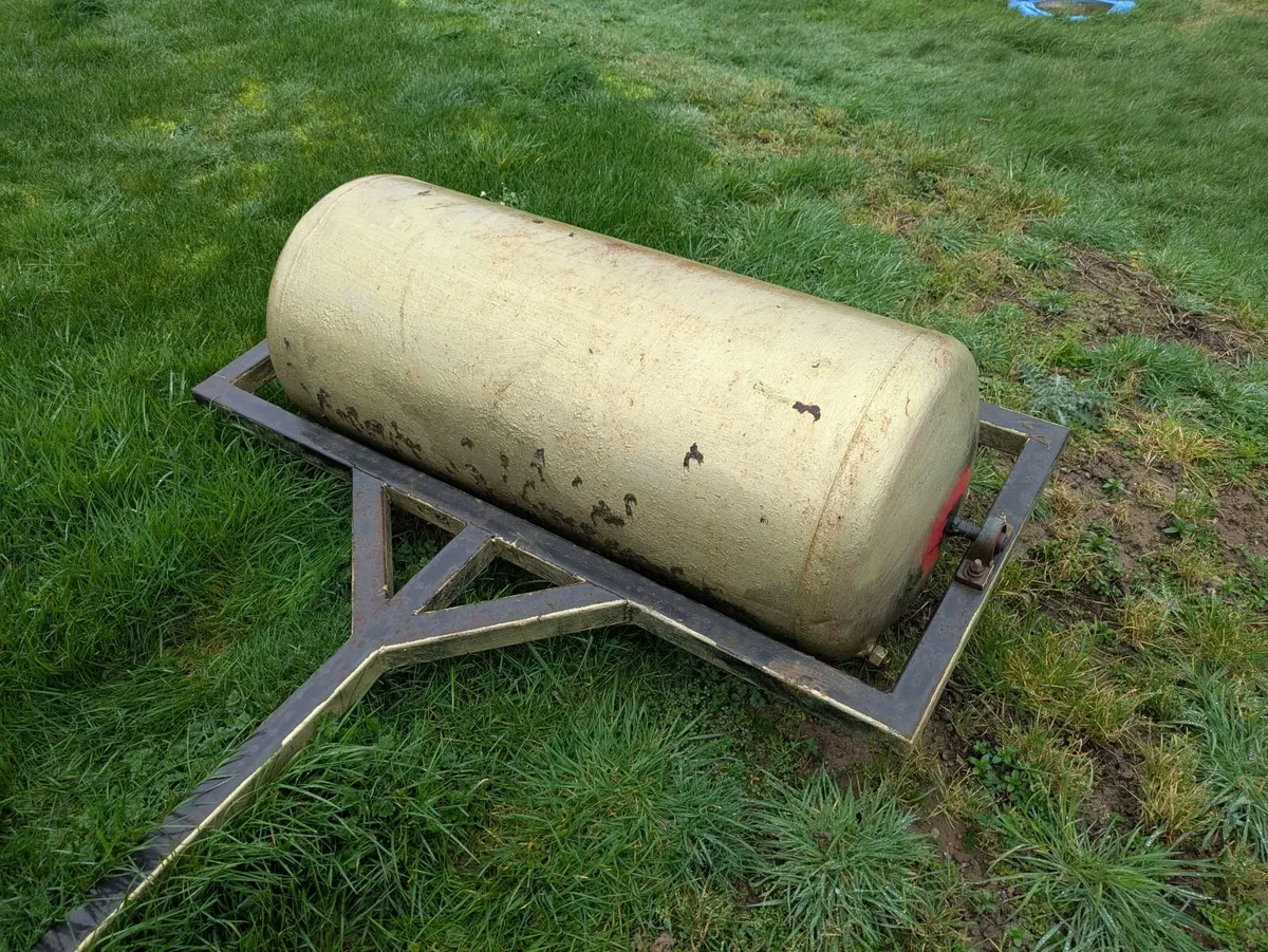 Garden roller - for lawn tractor