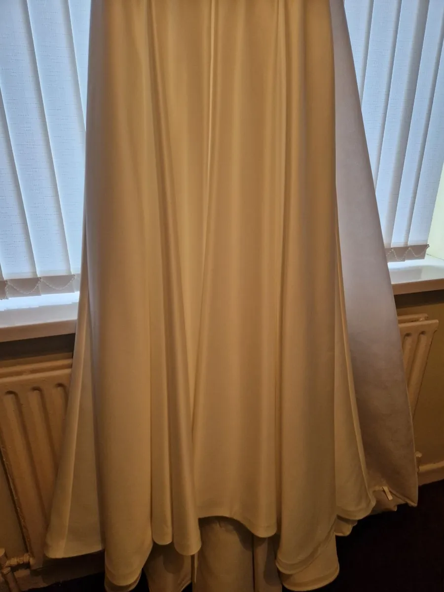 wedding dress - Image 2