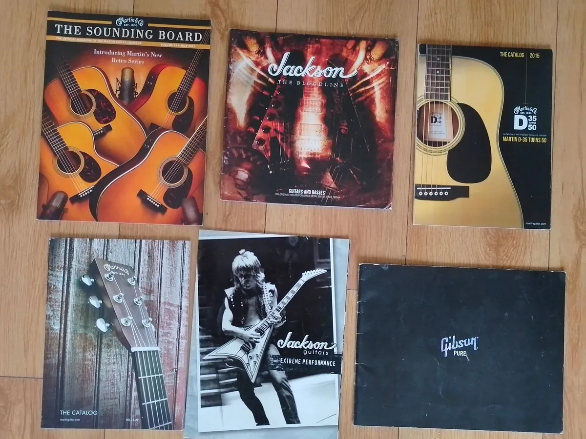 5 OLD GUITAR CATALOGUES. GIBSON,JACKSON,MARTIN. - Image 2