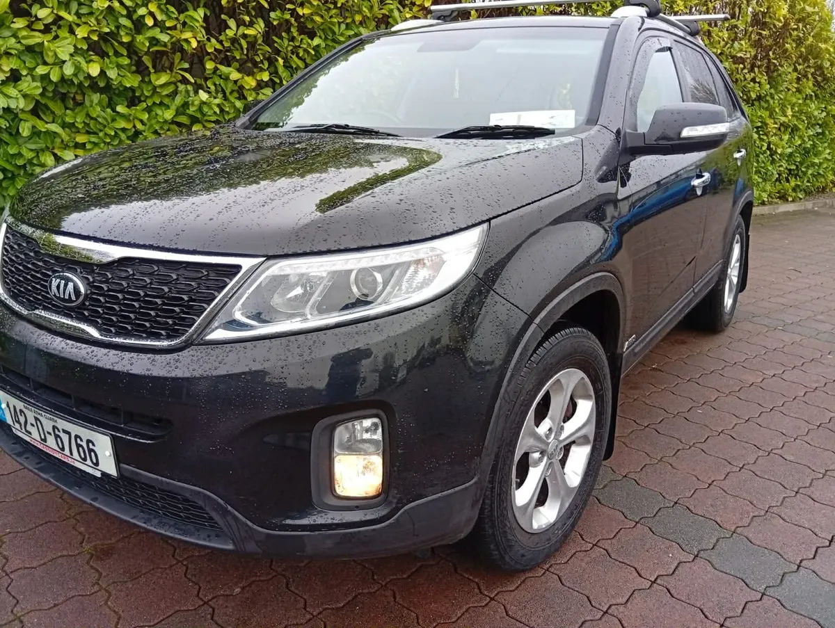 🔥2014 Kia Sorento 4 Wheel Drive New DOE And Tax🔥 - Image 4
