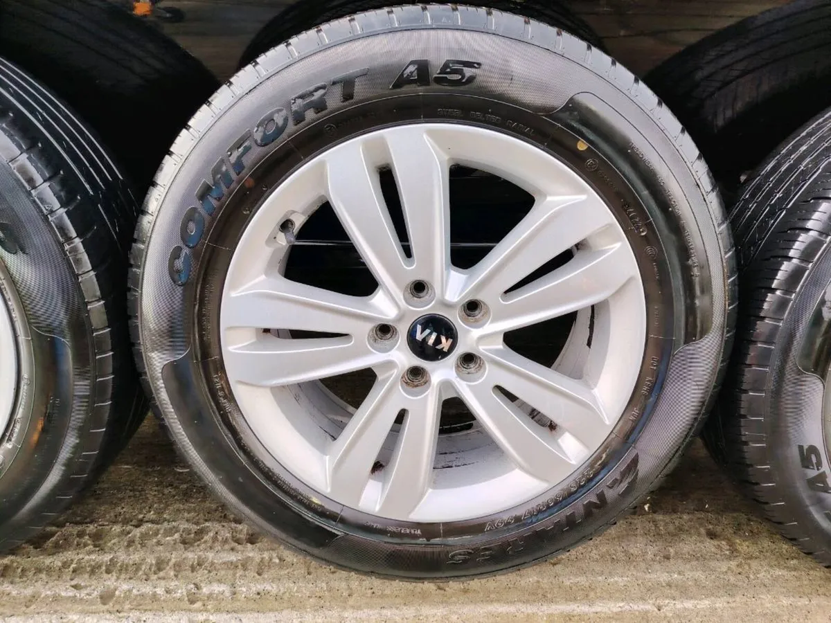 Kia alloy wheels - Image 4