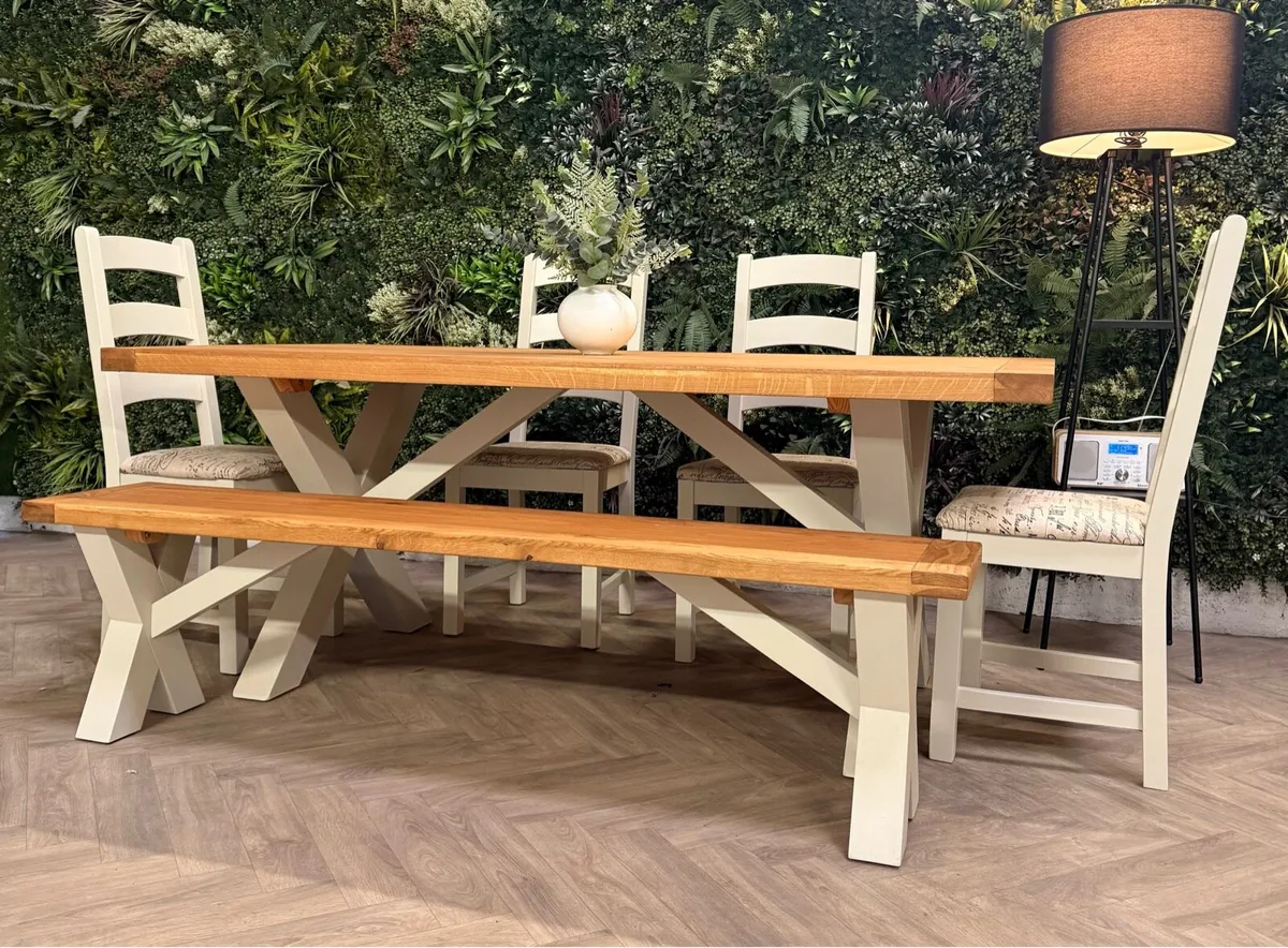 Oak kitchen table, 4 chairs & bench - Image 3