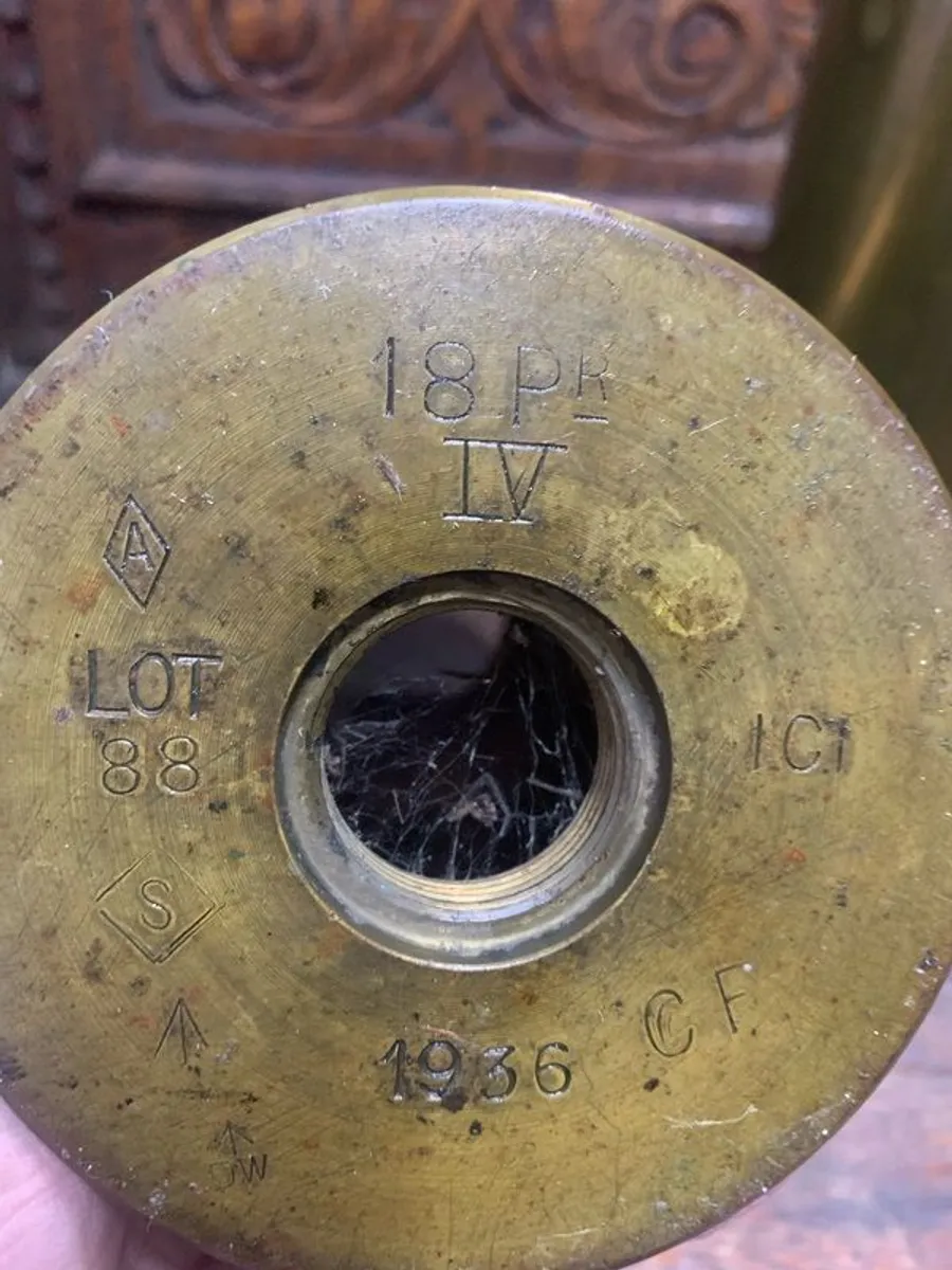 Pair of Original British 18 Pounder Artillery Shell Cases - Image 2