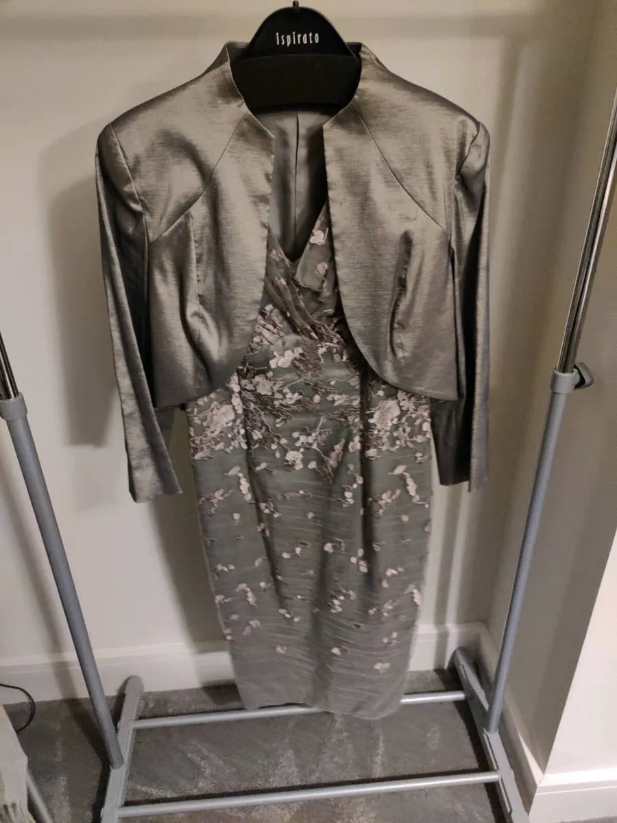 Wedding outfit - Image 1