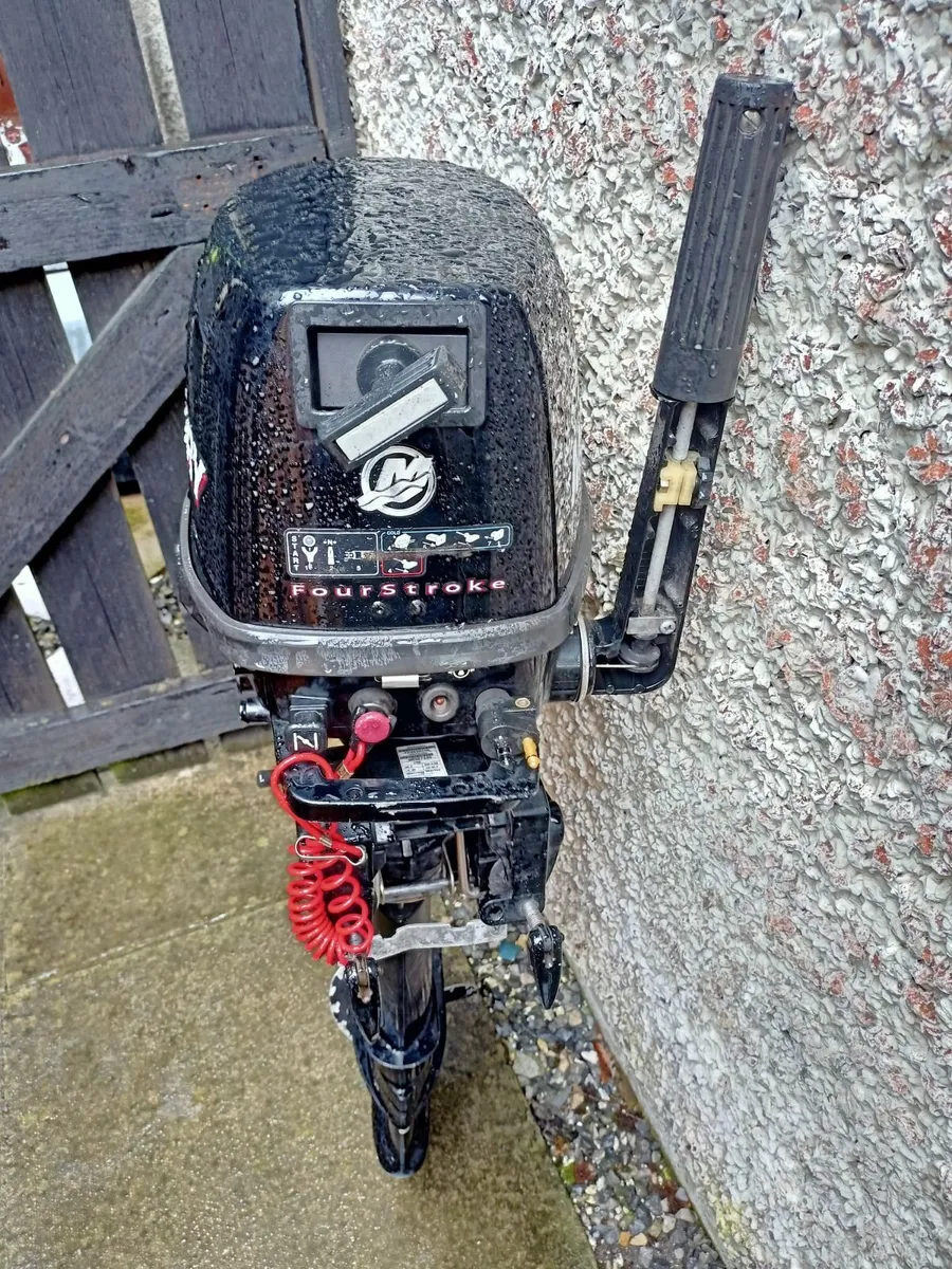 5HP 4 stroke short shaft Mercury outboard  w 12L t - Image 3