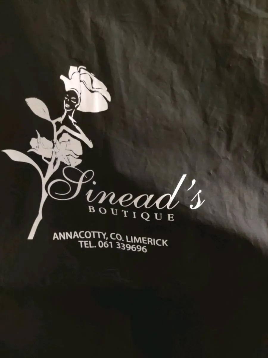 Wedding outfit - Image 4