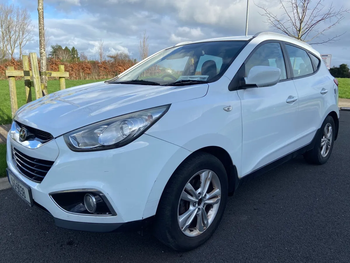 2011 Hyundai*OIL IN COOLANT BOTTLE* - Image 4