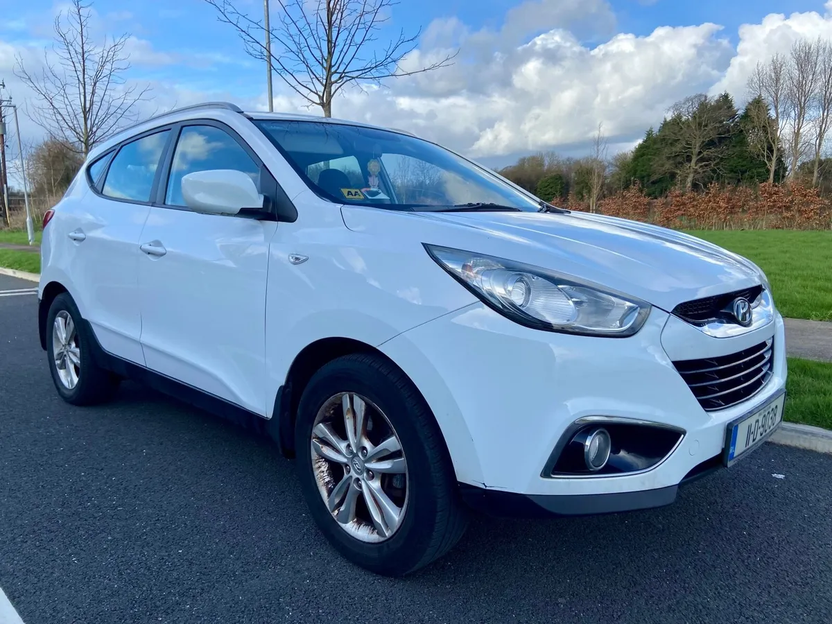 2011 Hyundai*OIL IN COOLANT BOTTLE* - Image 1