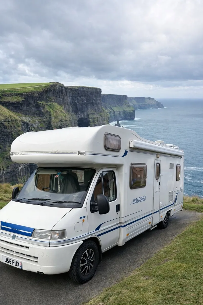 NI REG 2002 LUNAR ROADSTAR 2.8 TDI - Image 2