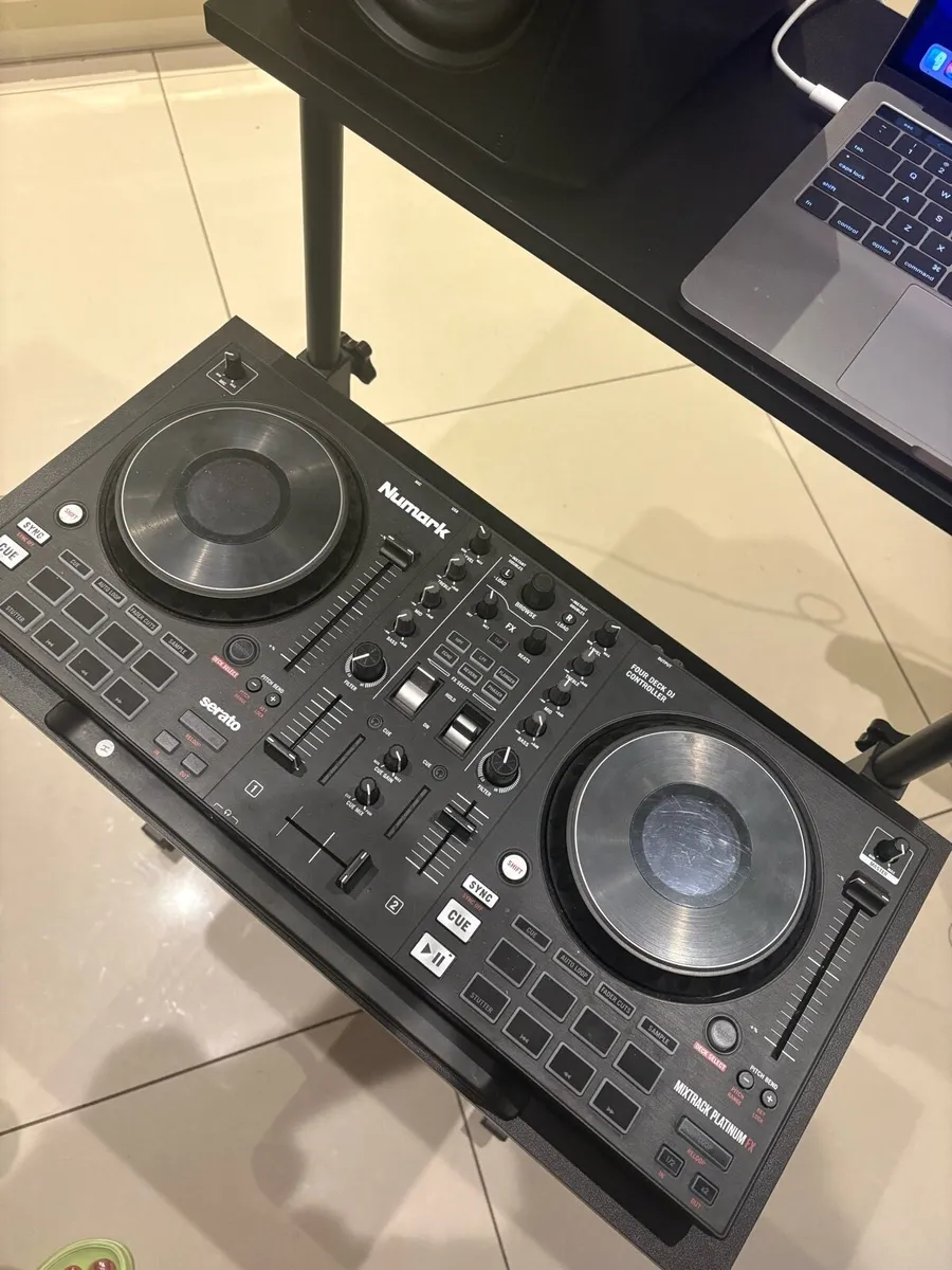 Dj Equipment - Image 2
