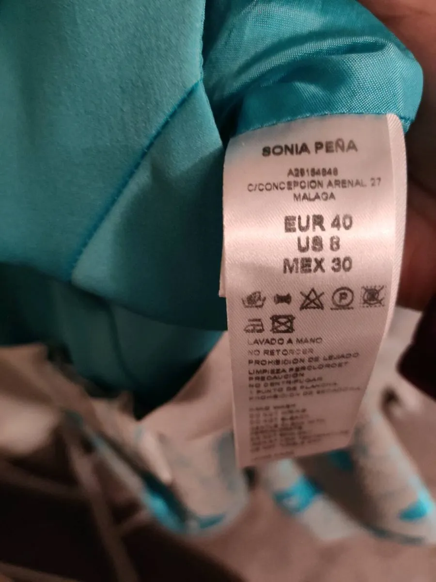 Wedding outfit - Image 3