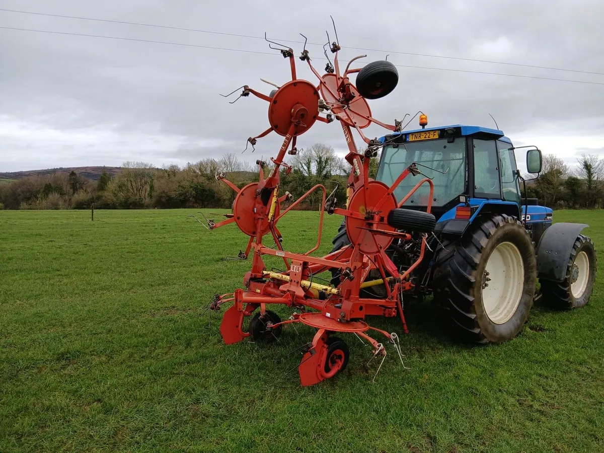 Lely lotus 770 Tedder - Image 1