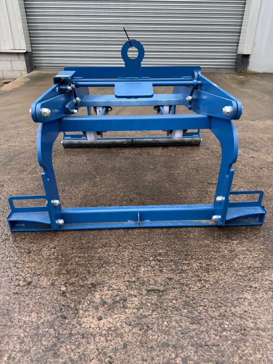 Block Grab - Image 3