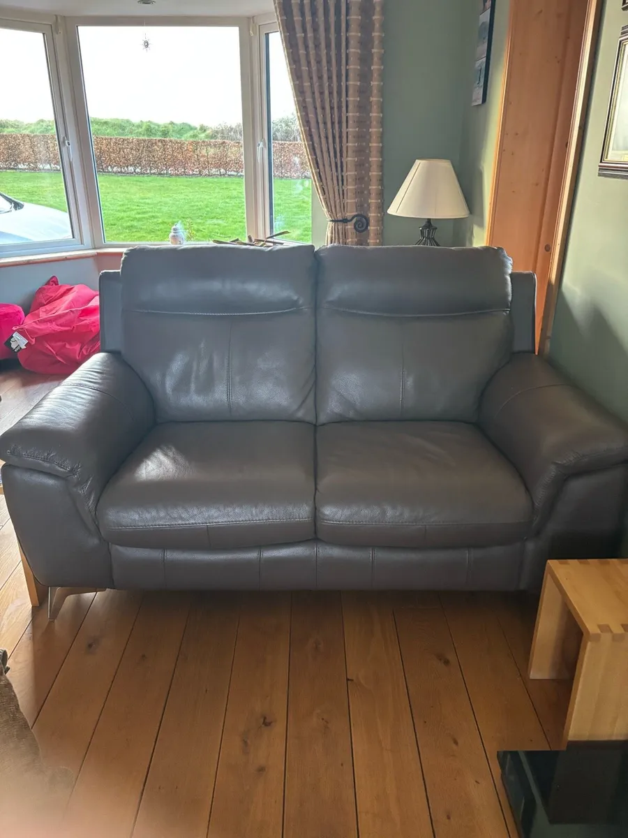 Sitting room suite - Image 4