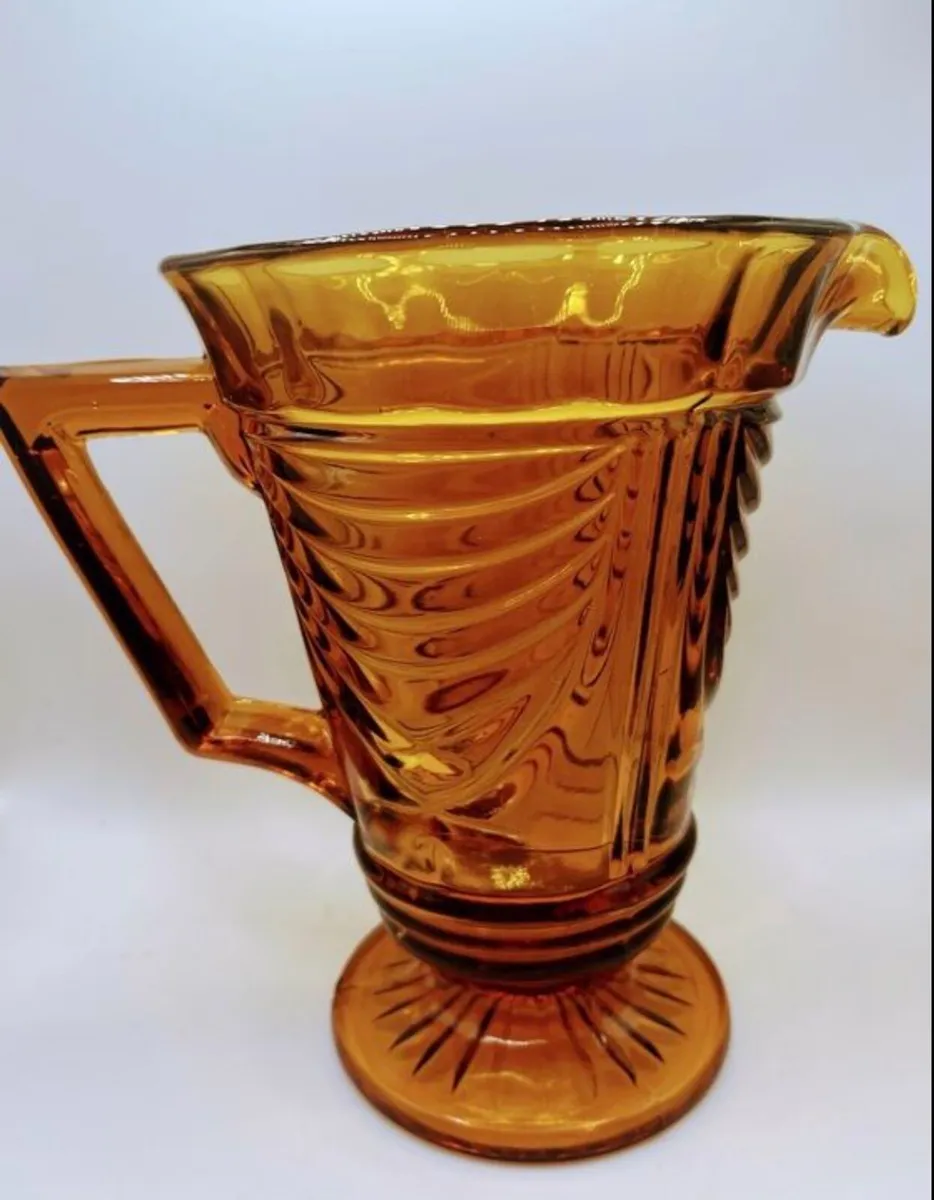 Large 1930s Art Deco Amber Jug - Image 1