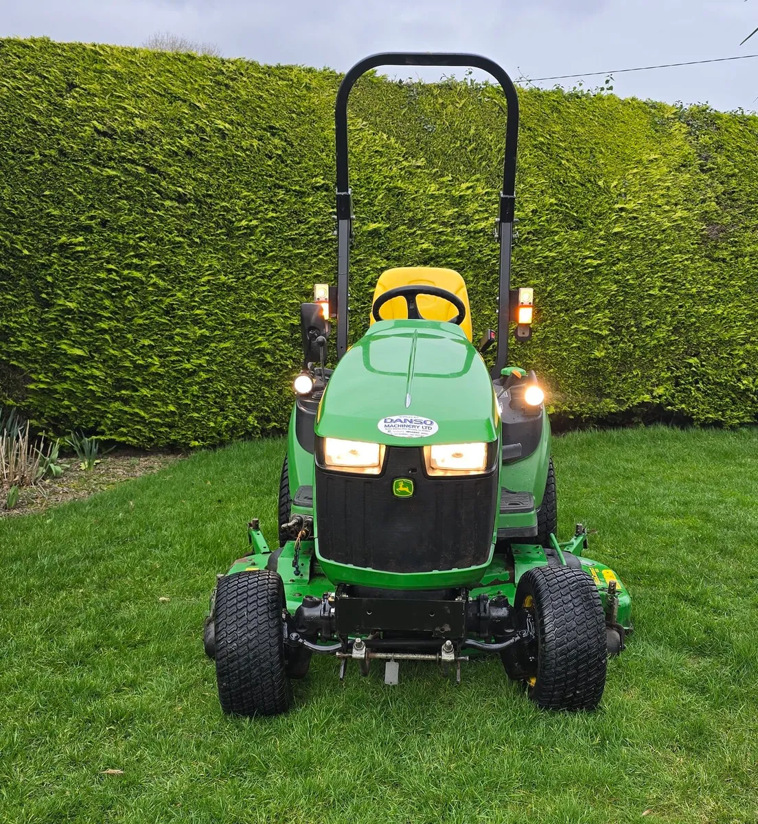 John Deere 1026R - Image 3