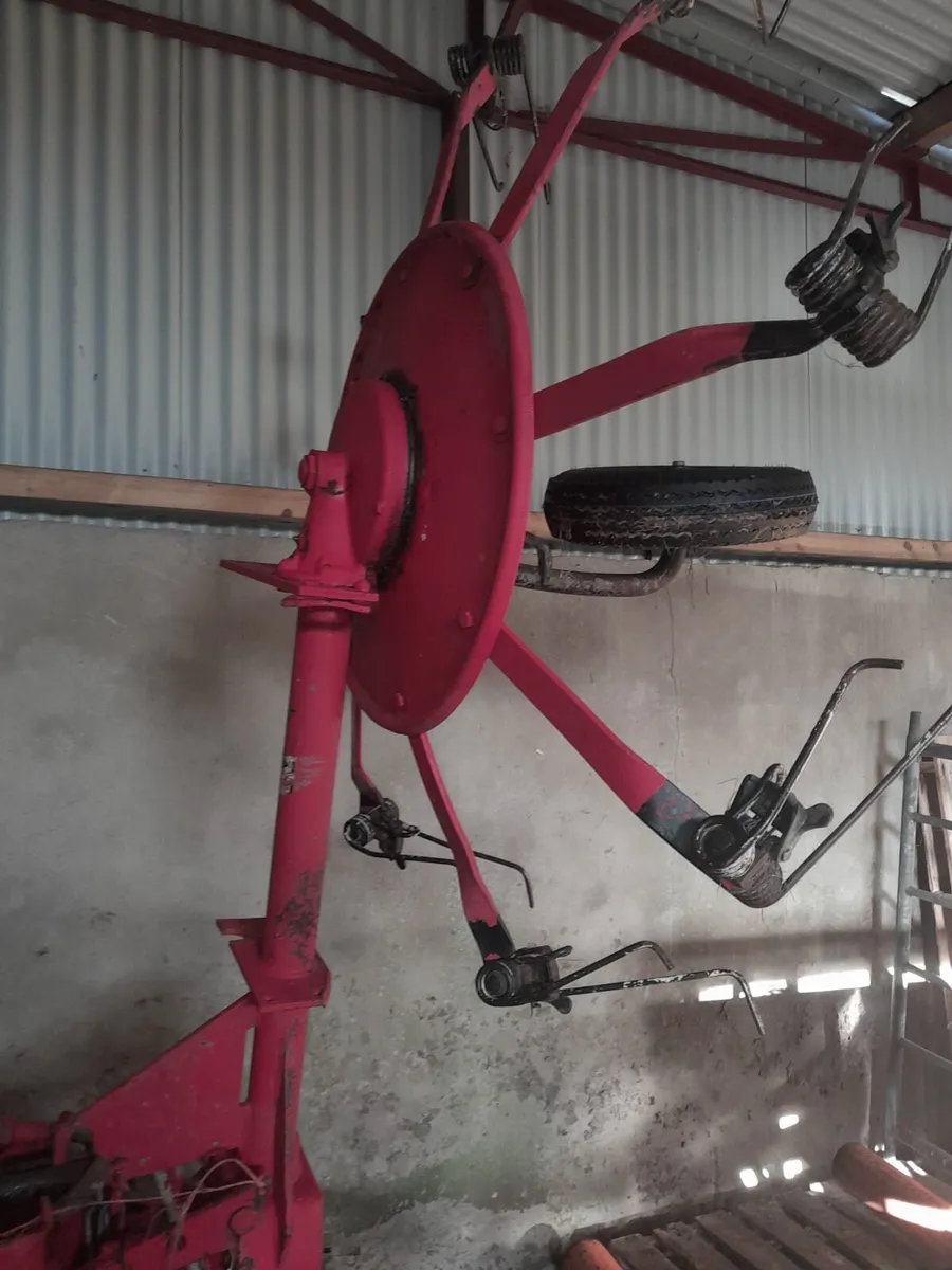 Lely lotus 600 Tedder - Image 1
