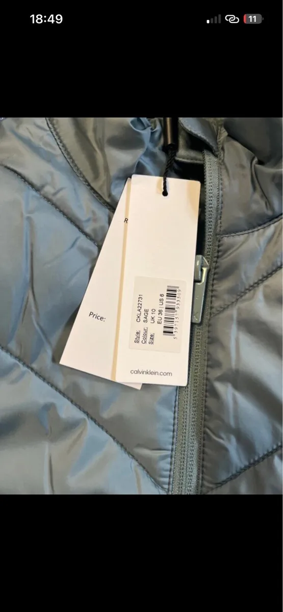 Ladies Calvin Klein jacket to clear - Image 3