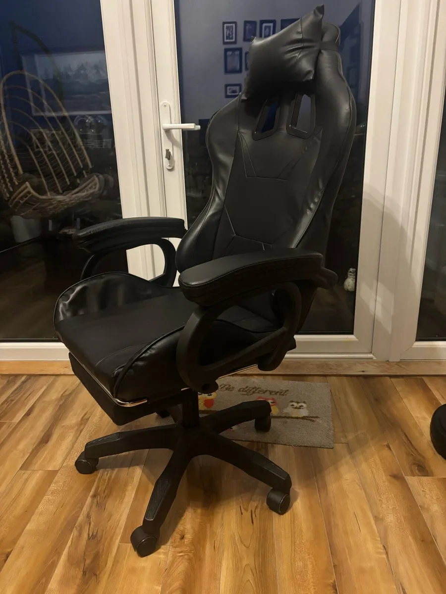 Elfordson Gaming Chair - Image 1