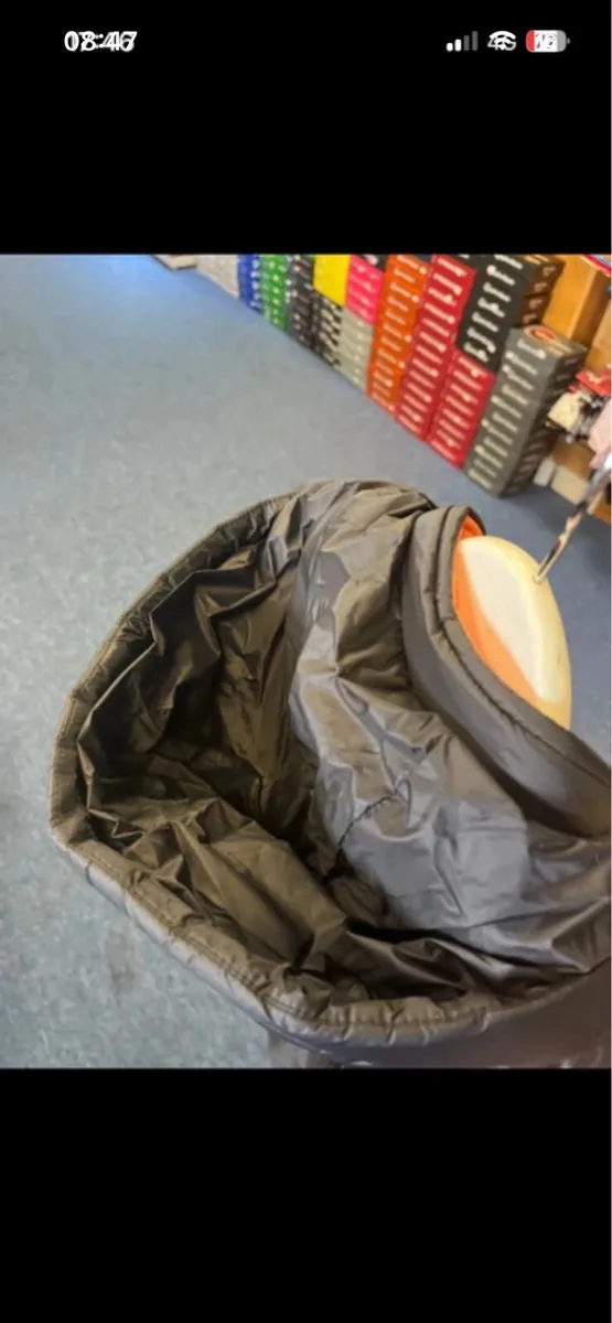 Ladies  Calvin Klein padded jacket to clear - Image 3